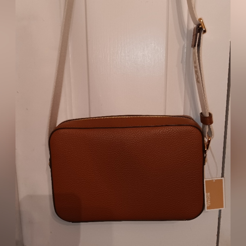 Michael Kors Crossbody Bag - Picture 3 of 16